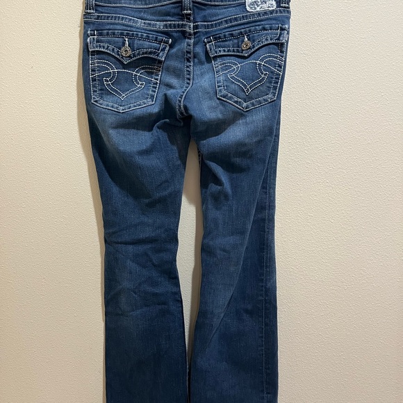 Big Star Remy Low Rise Jeans - Picture 3 of 4
